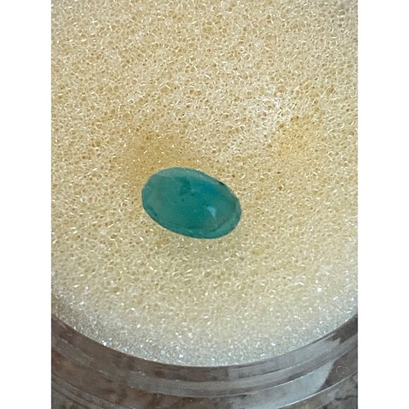 Emerald Faceted 6mm x 4mm Oval Loose Gemstone - Picture 8 of 8